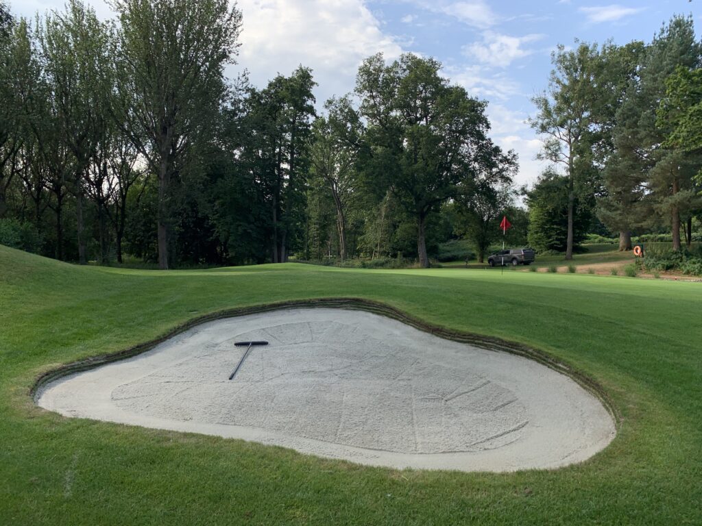 Hever Castle Golf Club implements a ‘1 and Done’ strategy courtesy of EcoBunker.