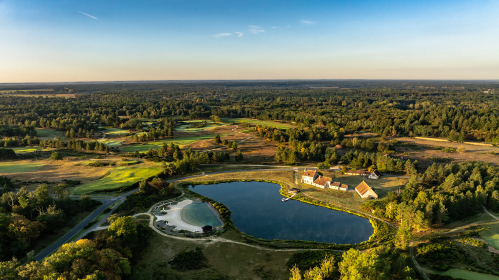 As well as enjoying the bucket-list golf experience across the globally acclaimed Old Course, guests will have full access to the estate’s Country Club, including tennis, equestrian and sports centres, fishing and a natural swimming lake.